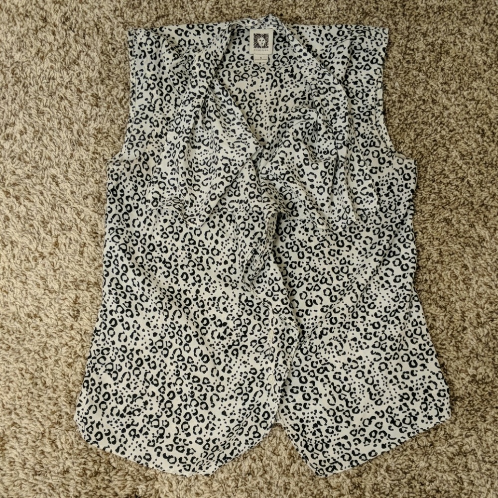 Animal print white and black blouse